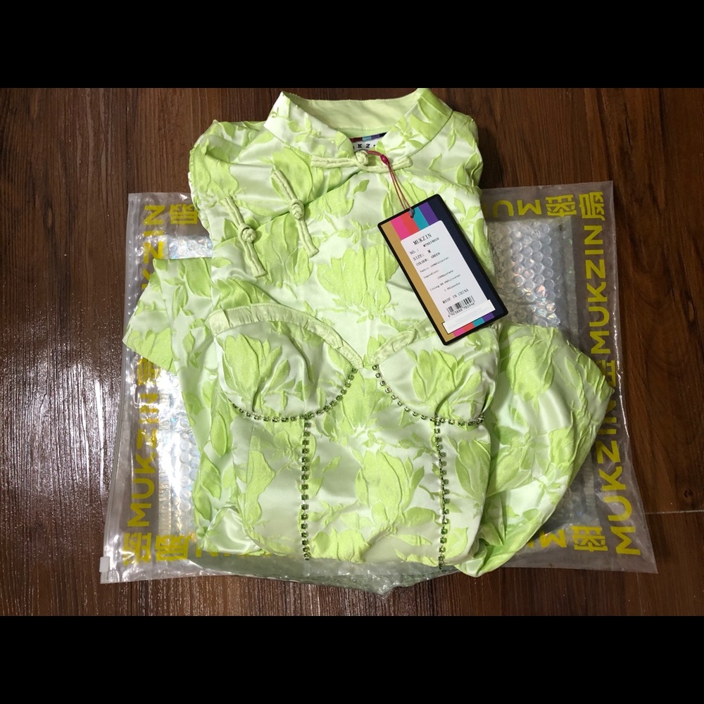 Green Muzkin Dress - Picture 2 of 5